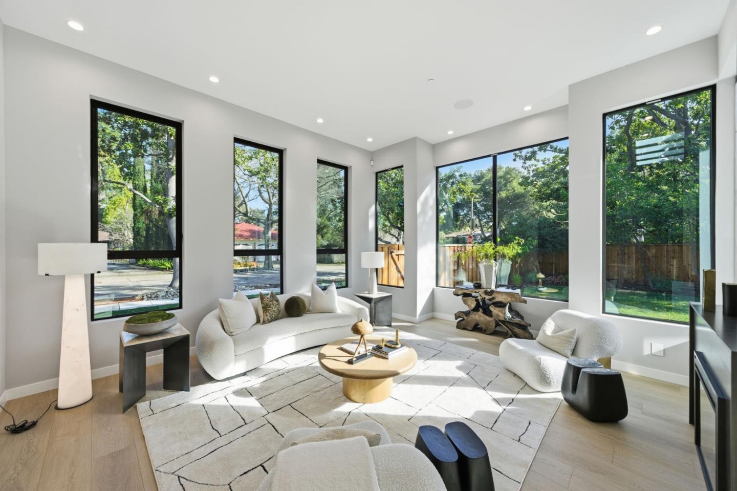 Front Image Thumbnail for ML82030457