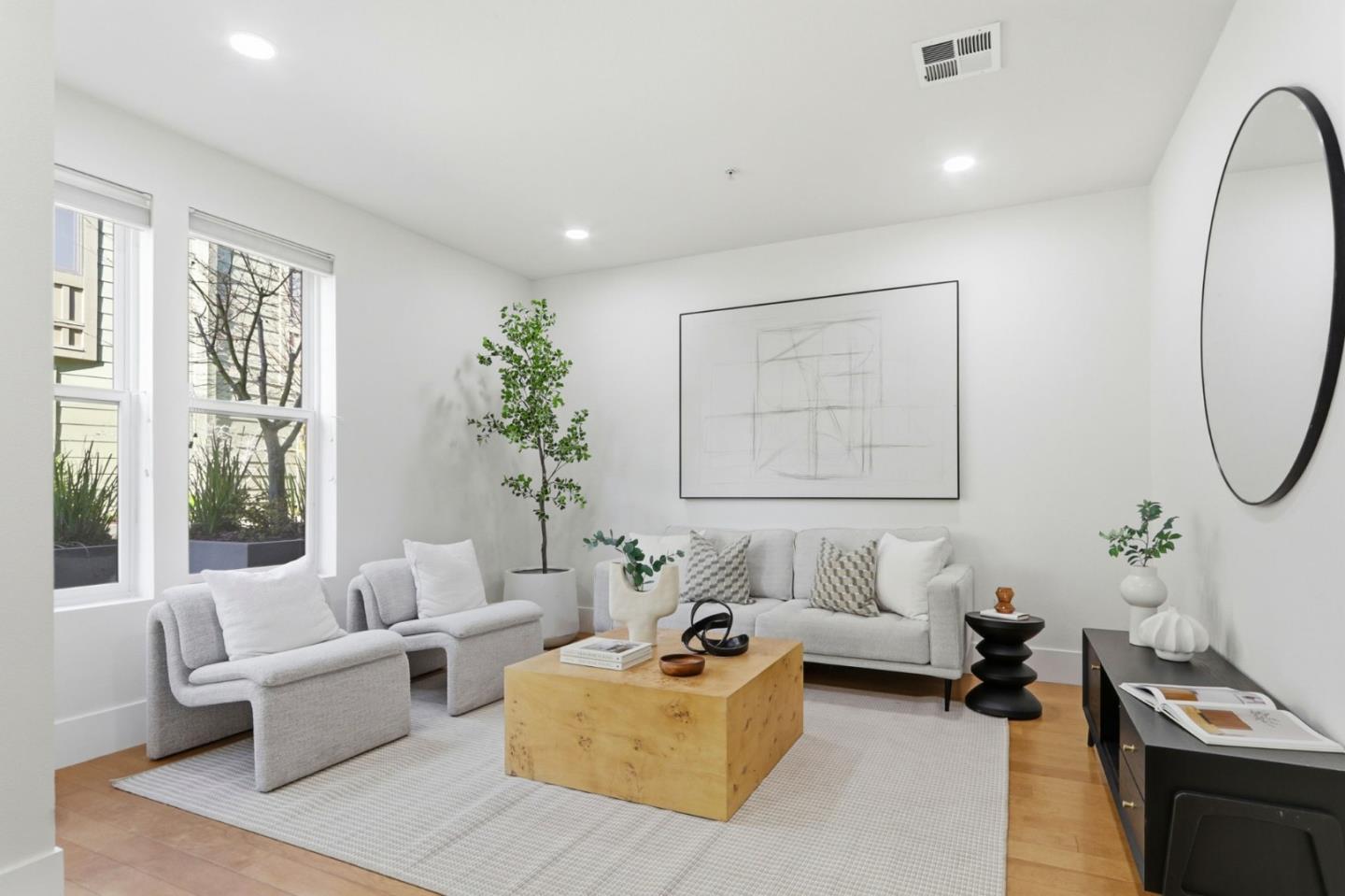 Front Image Thumbnail for ML82030571