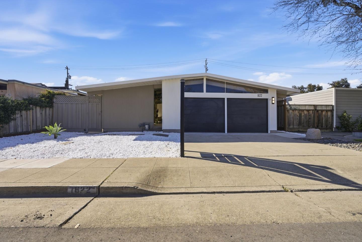 Front Image Thumbnail for ML82030691