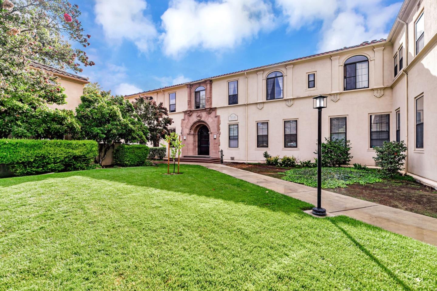 Front Image Thumbnail for ML82030763