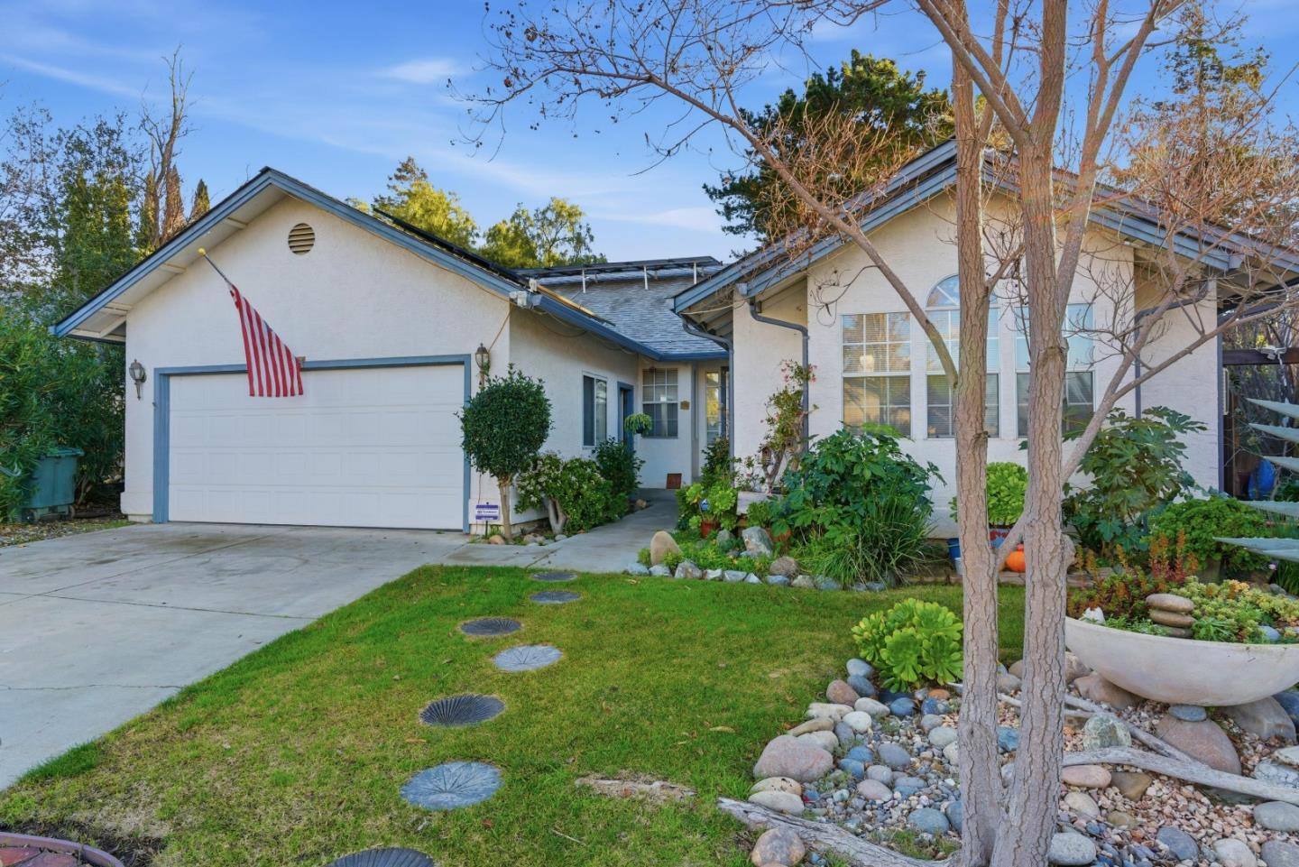 Front Image Thumbnail for ML82030781