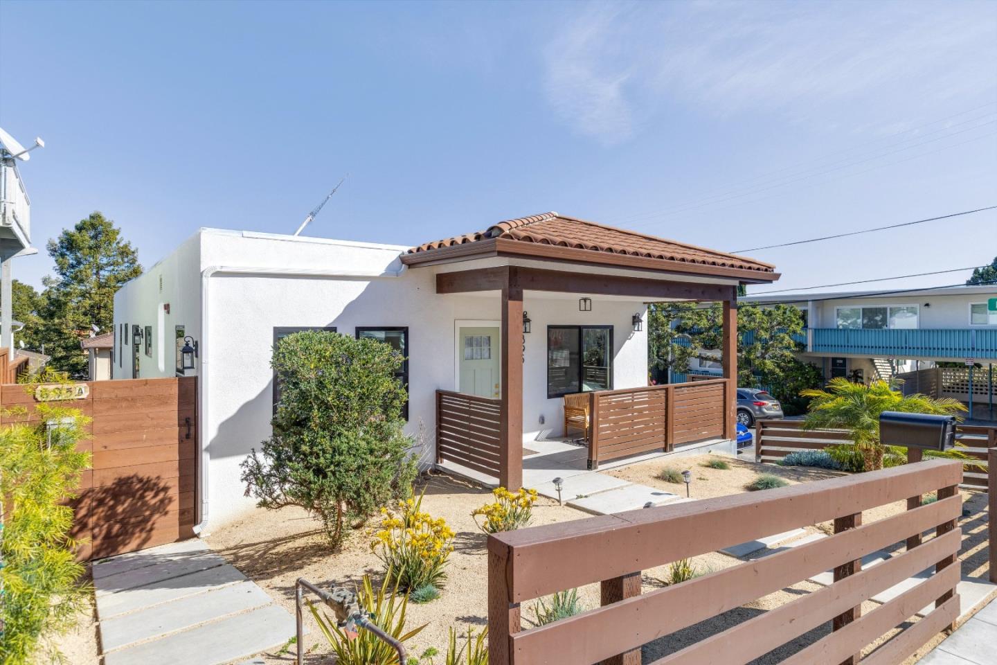 Front Image Thumbnail for ML82030854