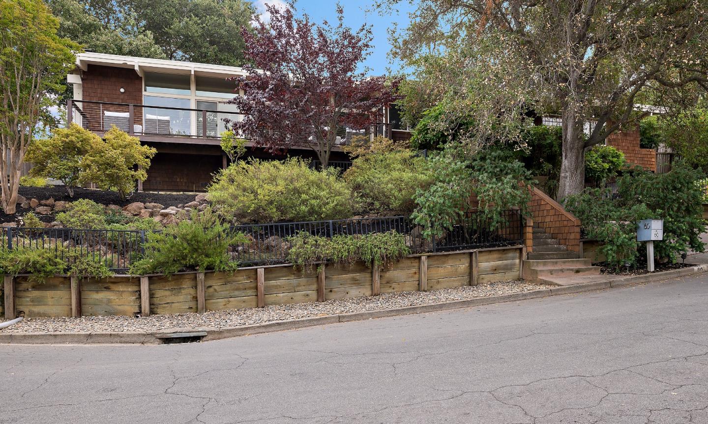 Front Image Thumbnail for ML82030885