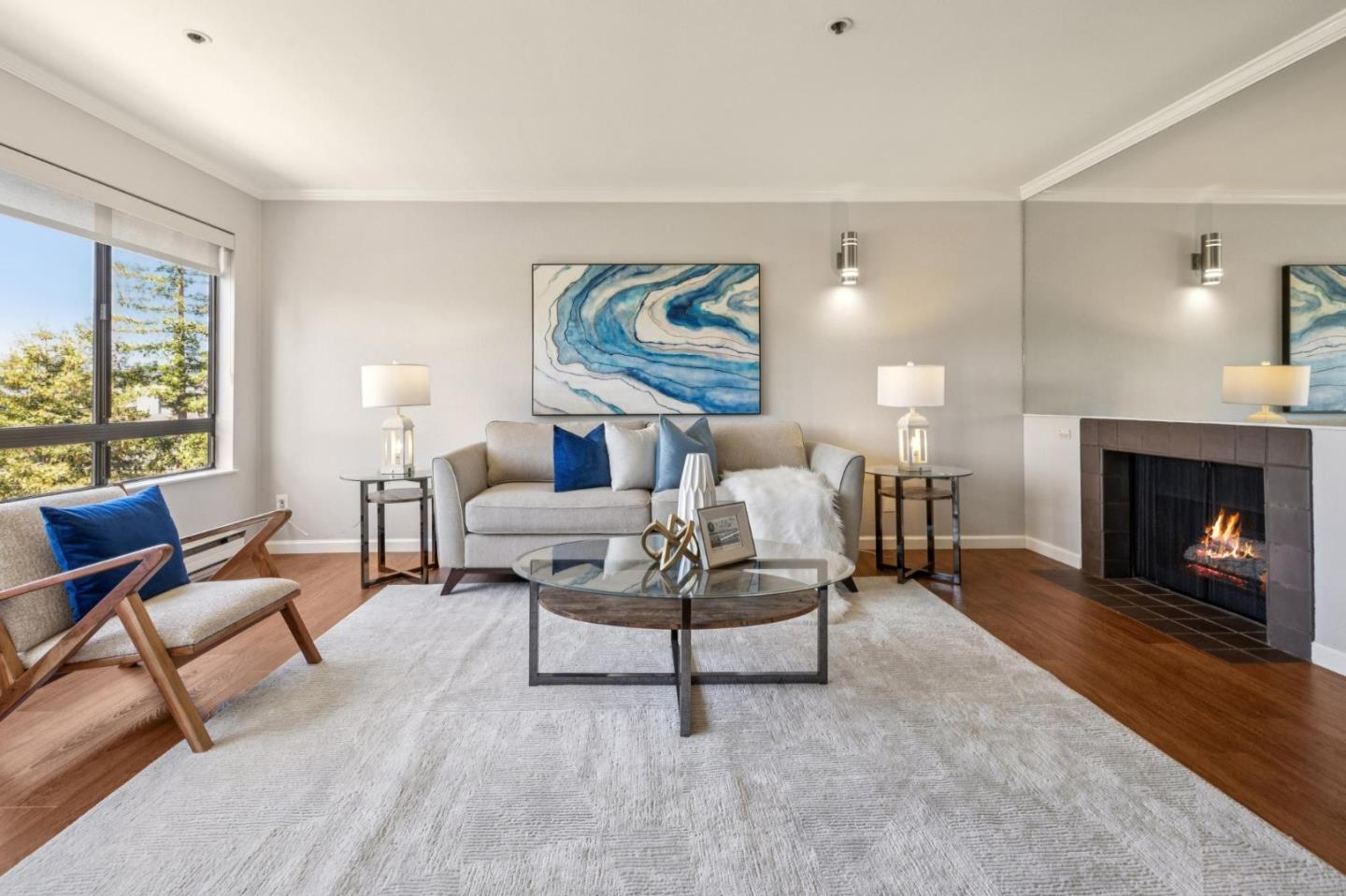 Front Image Thumbnail for ML82030895