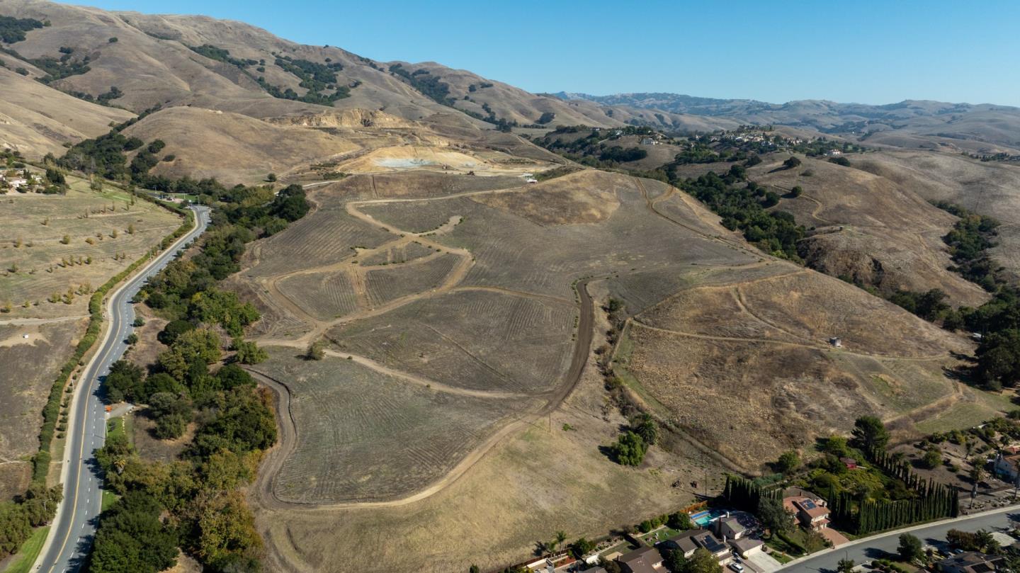 Front Image Thumbnail for ML82030900