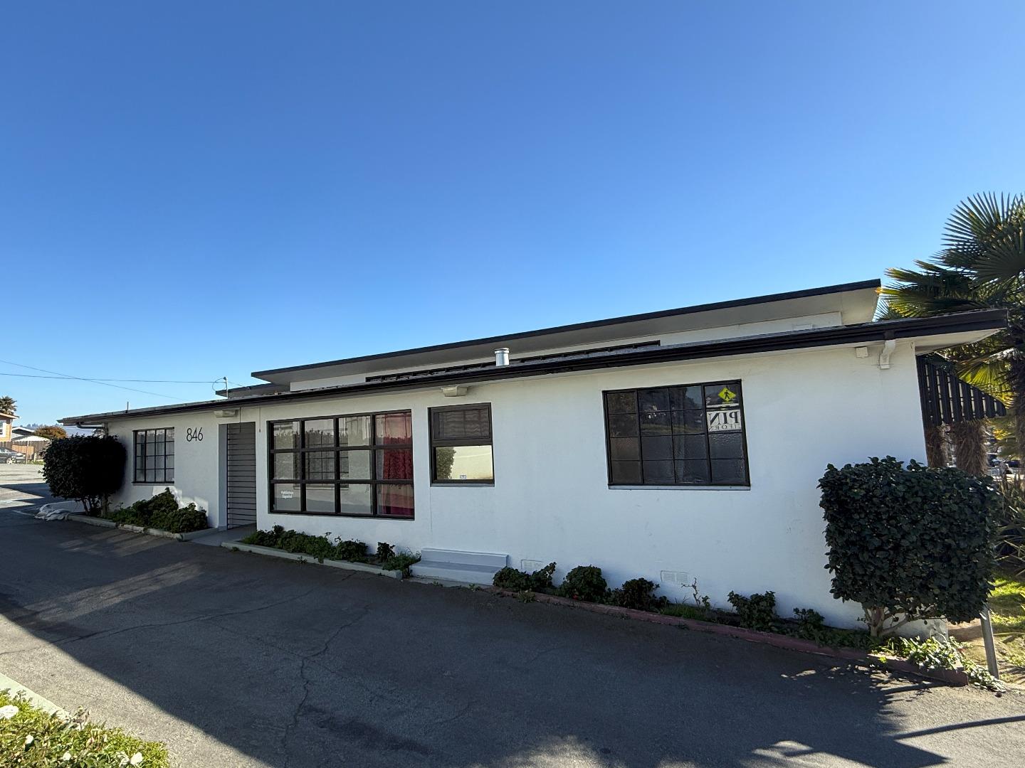 Front Image Thumbnail for ML82030901