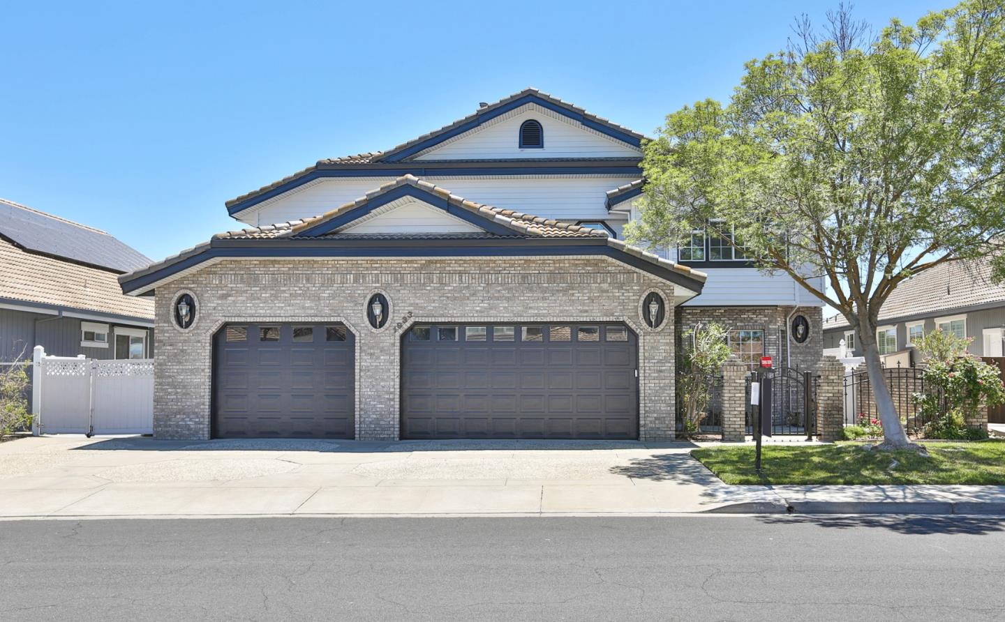 Front Image Thumbnail for ML82030912