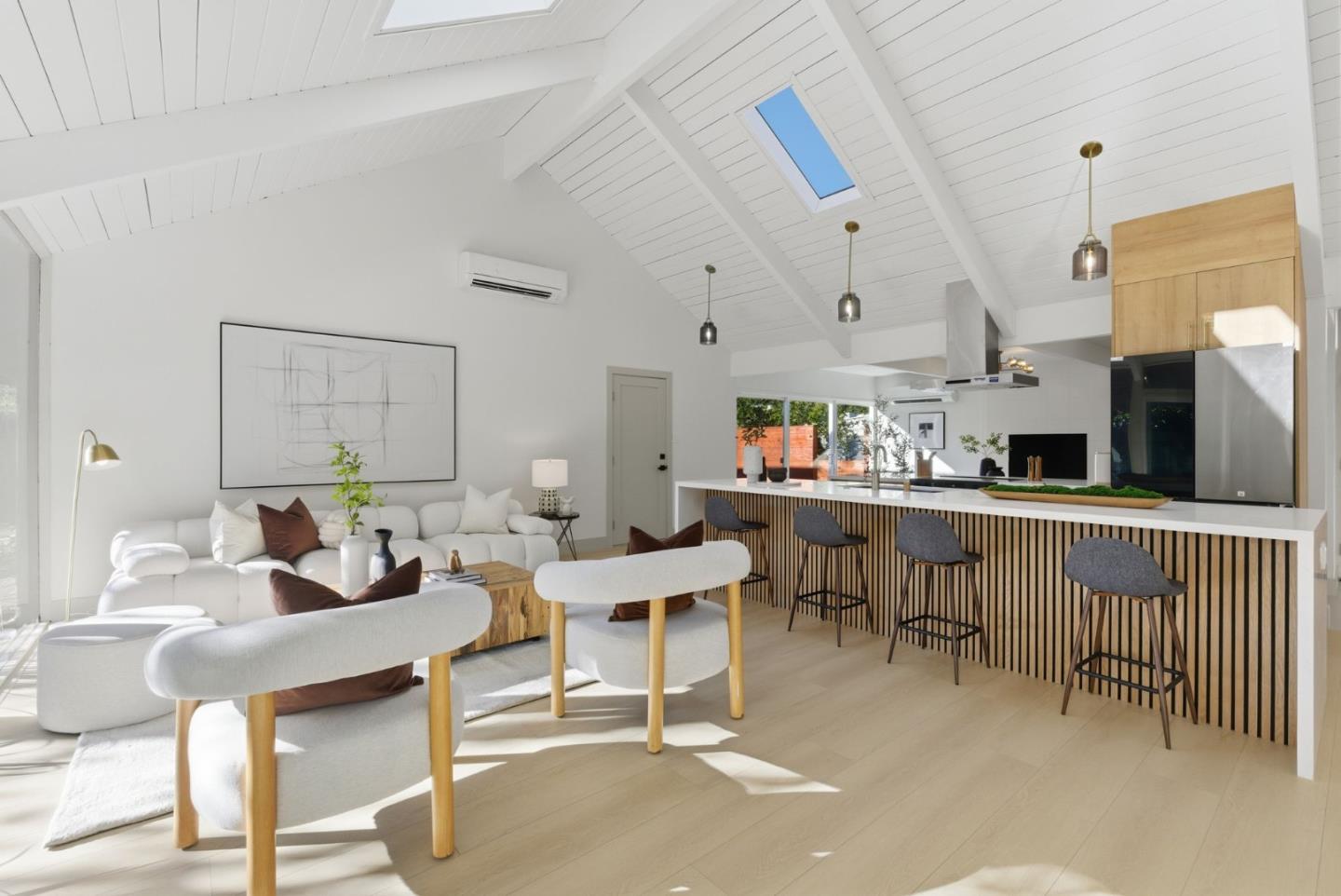 Front Image Thumbnail for ML82030971