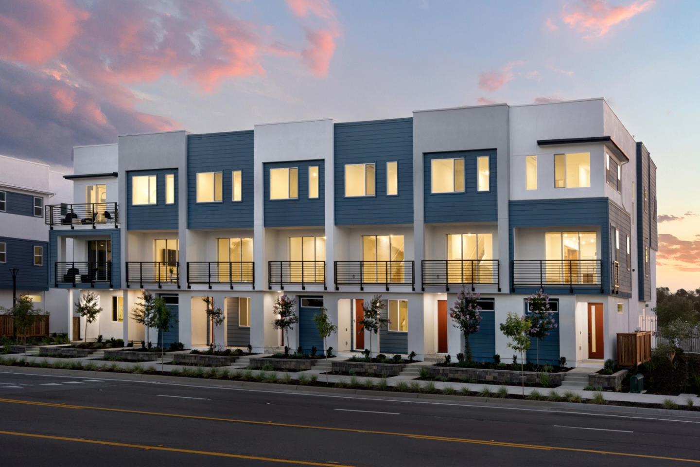 Front Image Thumbnail for ML82030974