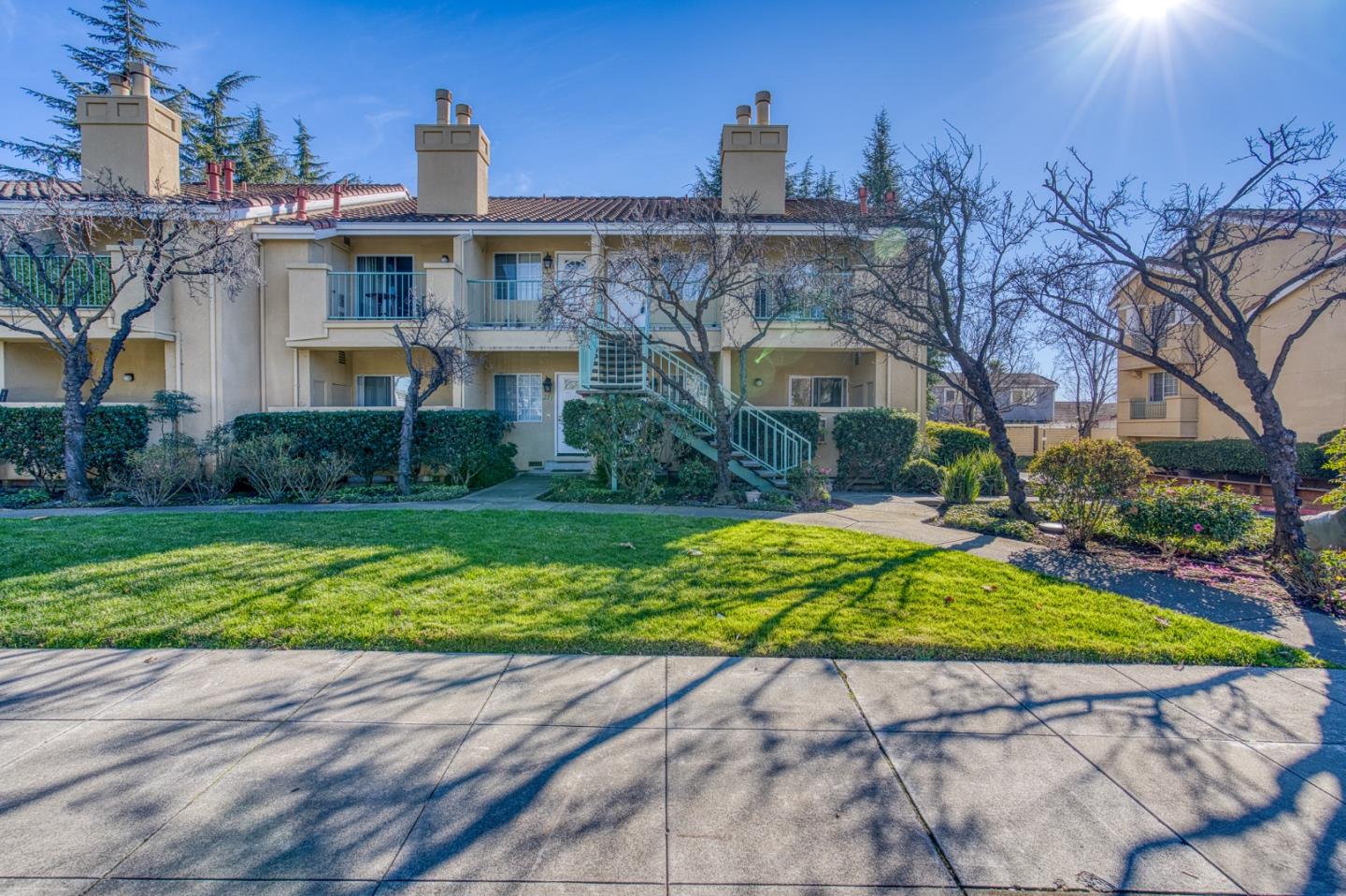 Front Image Thumbnail for ML82031040