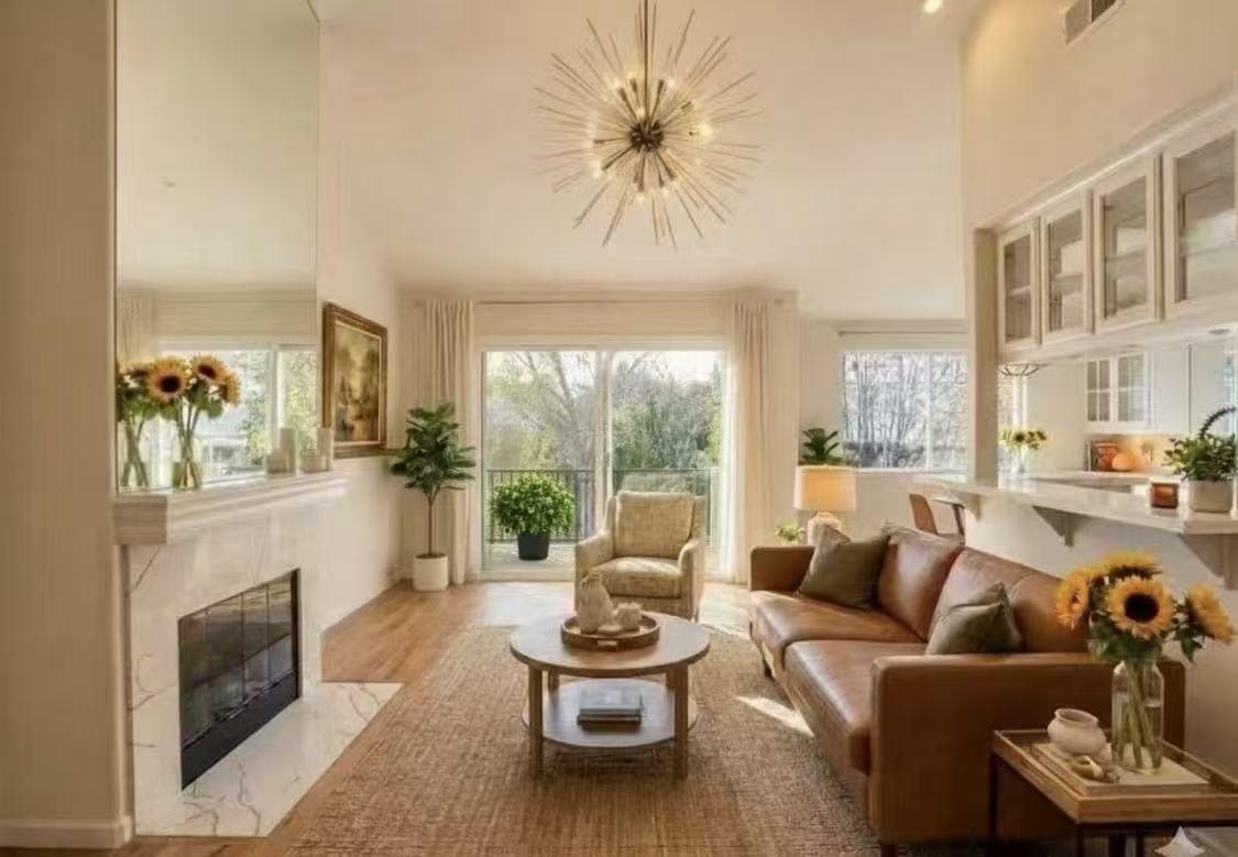 Front Image Thumbnail for ML82031056