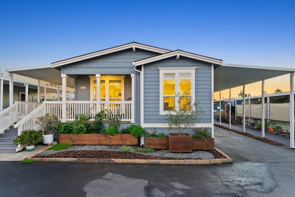 Front Image Thumbnail for ML82031080