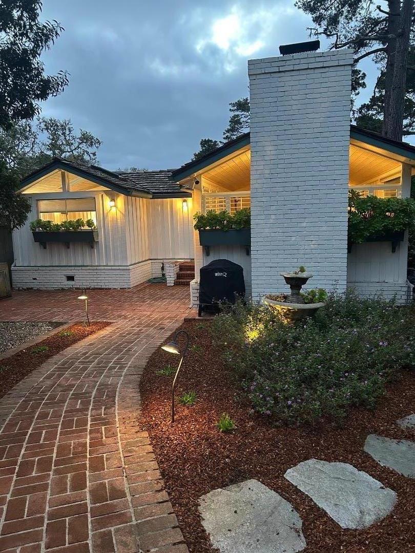 Front Image Thumbnail for ML82031090