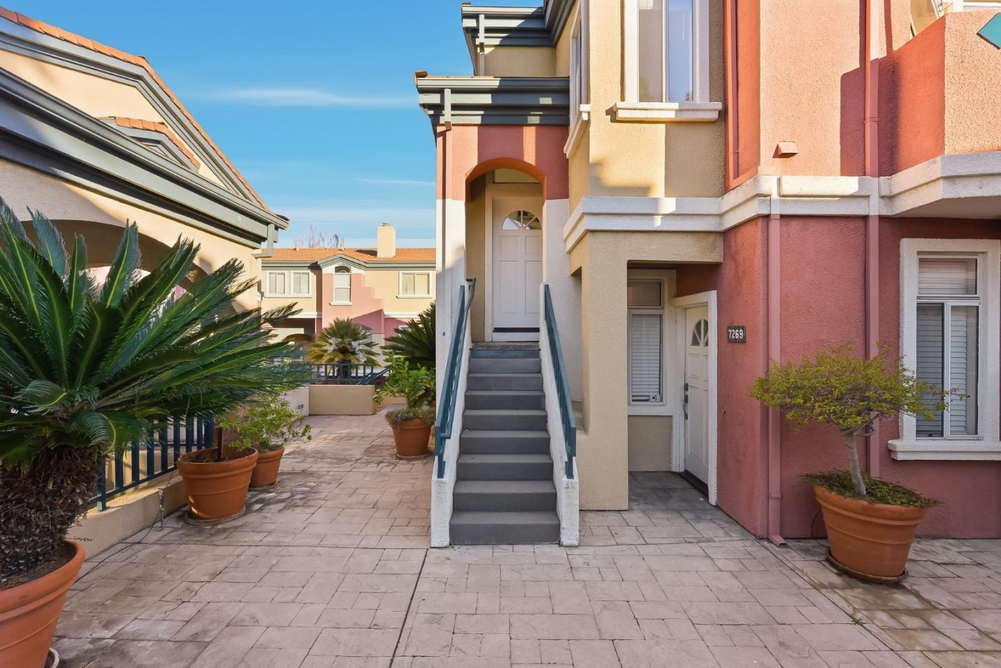 Front Image Thumbnail for ML82031118