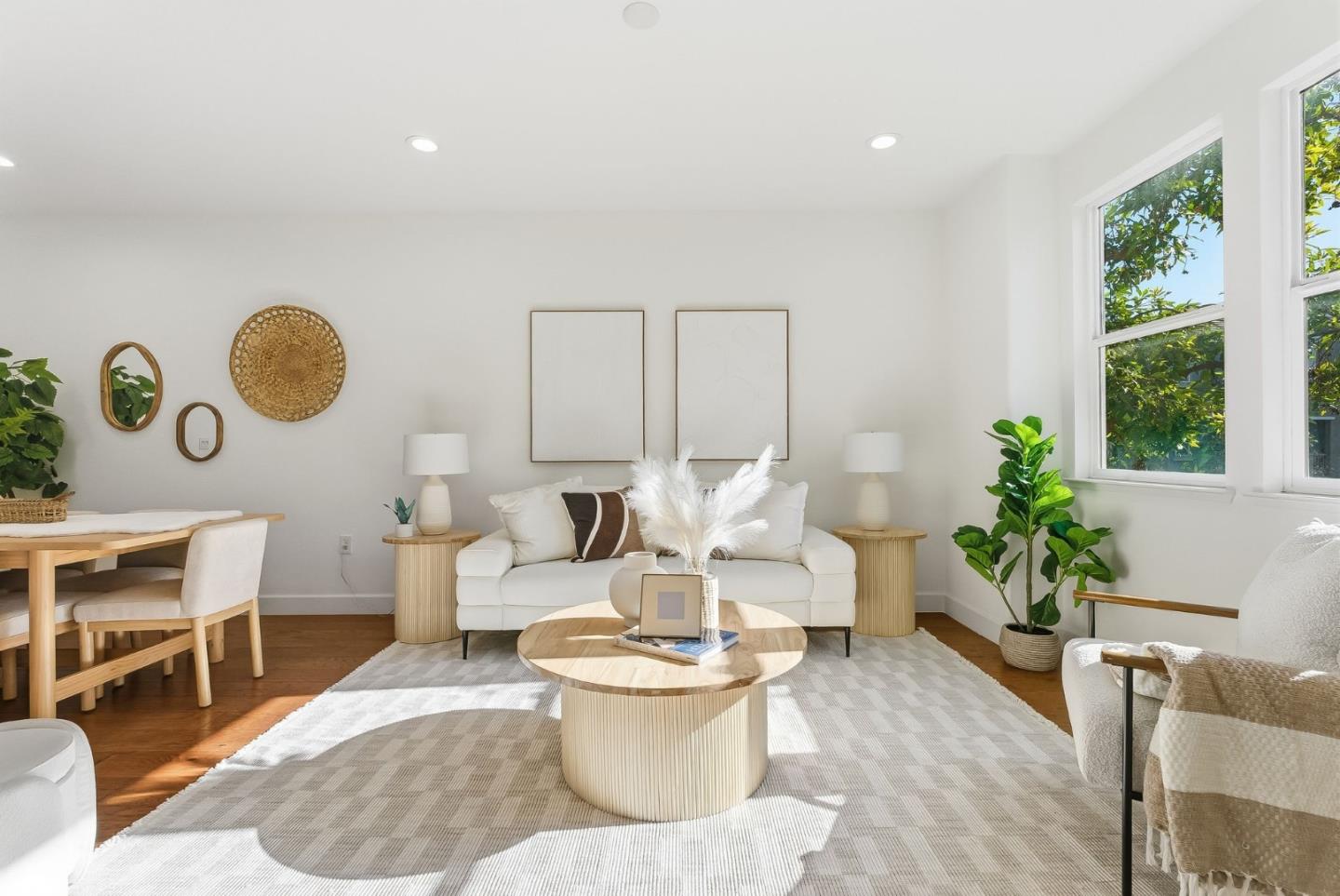 Front Image Thumbnail for ML82031124