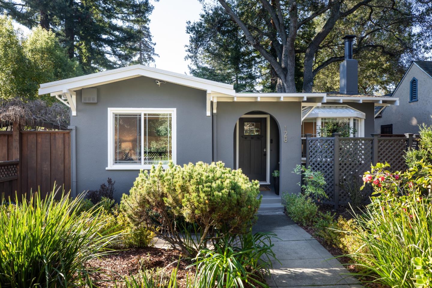 Front Image Thumbnail for ML82031251