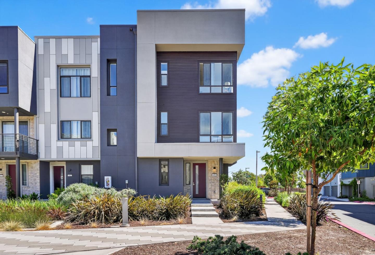 Front Image Thumbnail for ML82031397