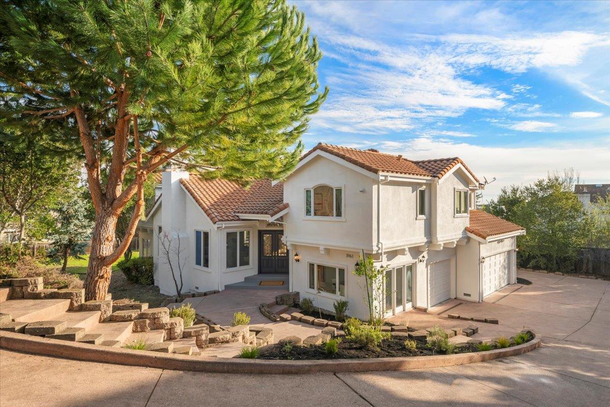 Front Image Thumbnail for ML82031405