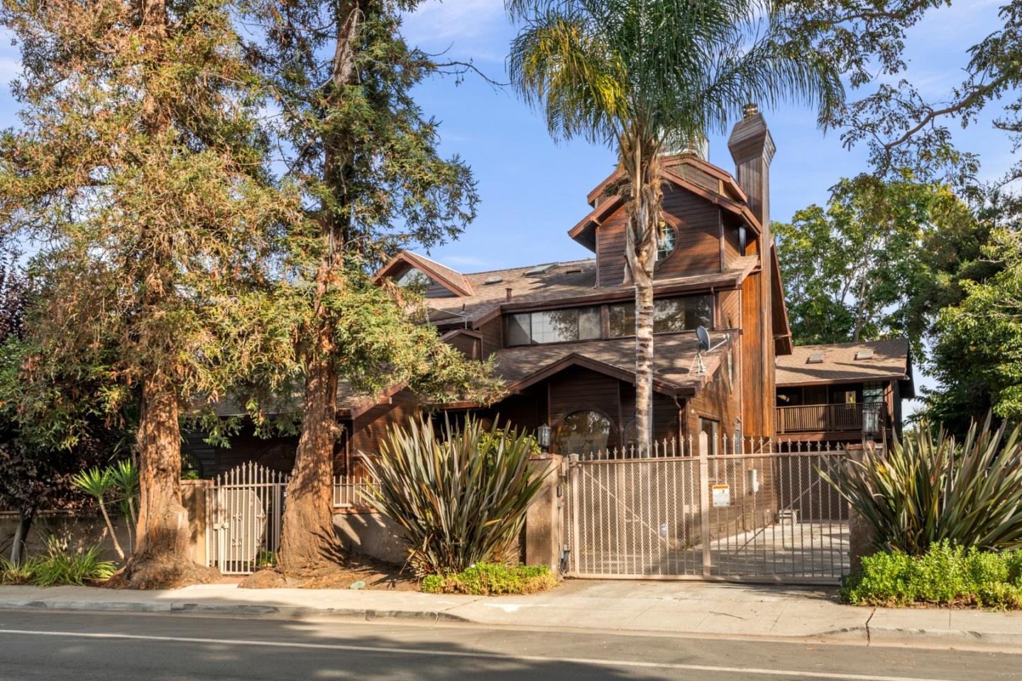 Front Image Thumbnail for ML82031516