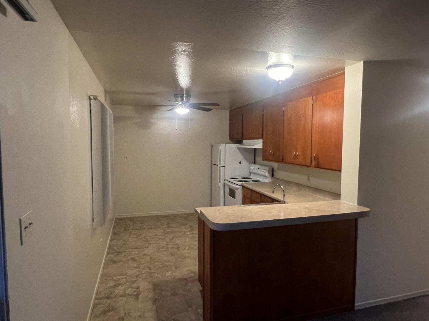 Front Image Thumbnail for ML82031630