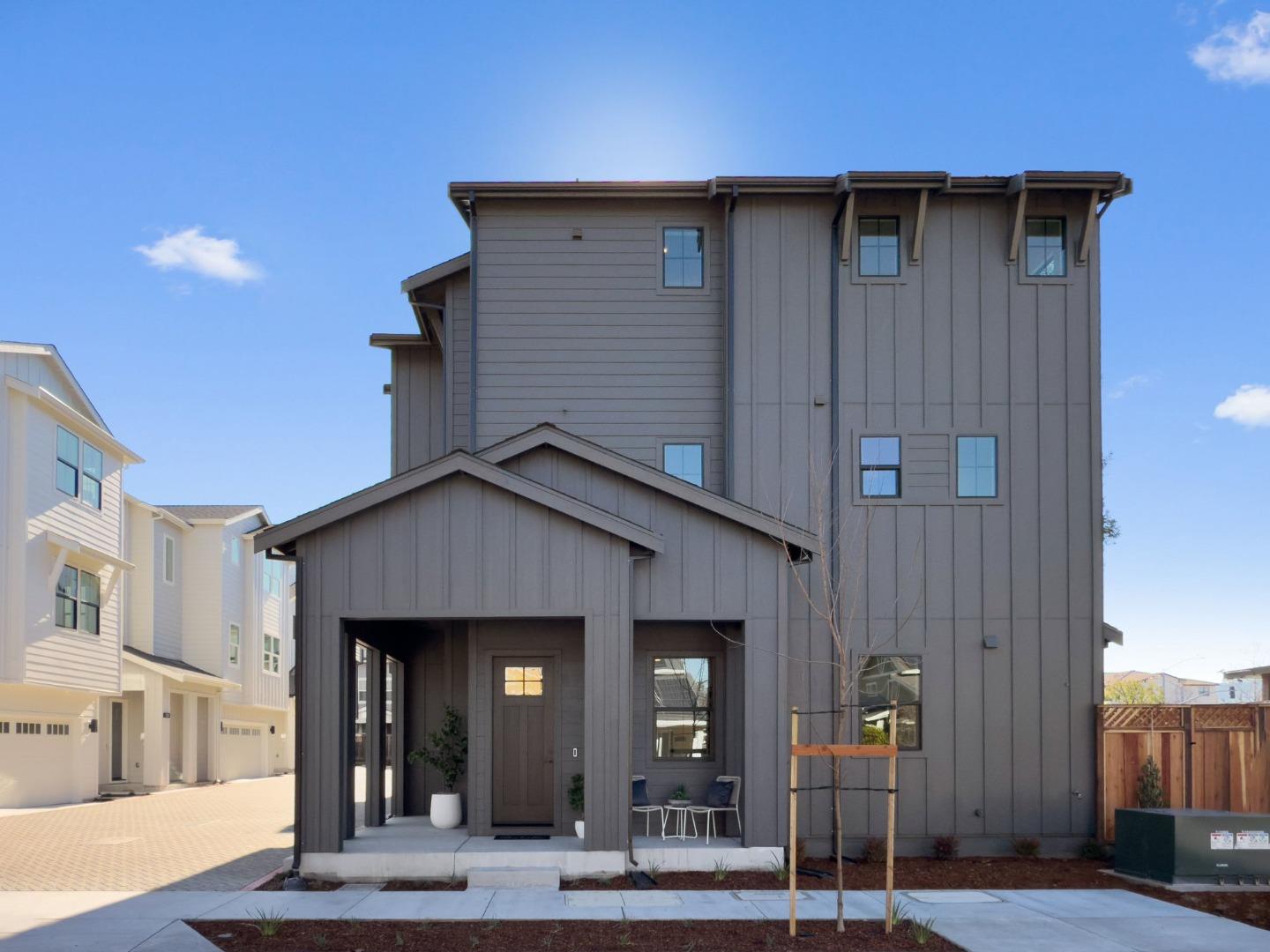 Front Image Thumbnail for ML82031751