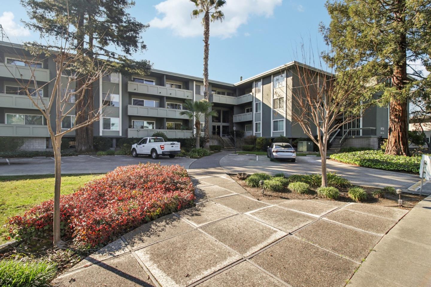 Front Image Thumbnail for ML82031788