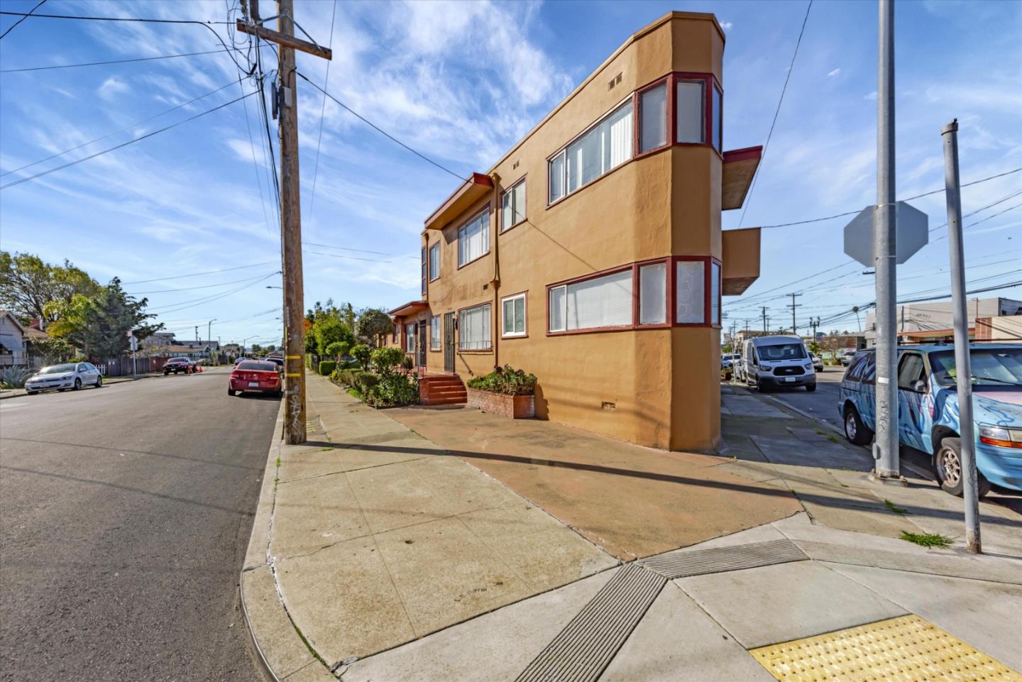 Front Image Thumbnail for ML82031839