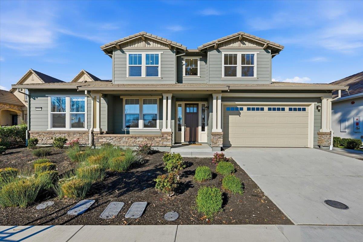 Front Image Thumbnail for ML82031918