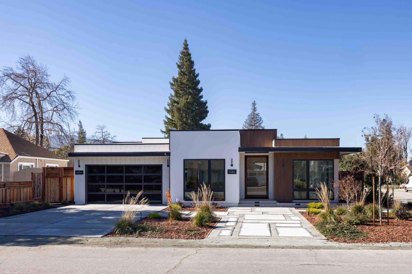 Front Image Thumbnail for ML82031931