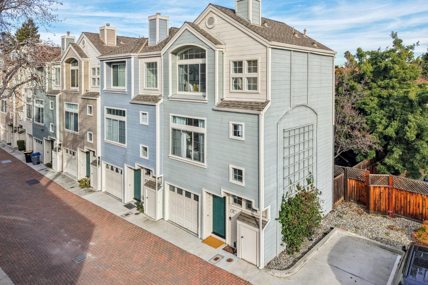 Front Image Thumbnail for ML82031961