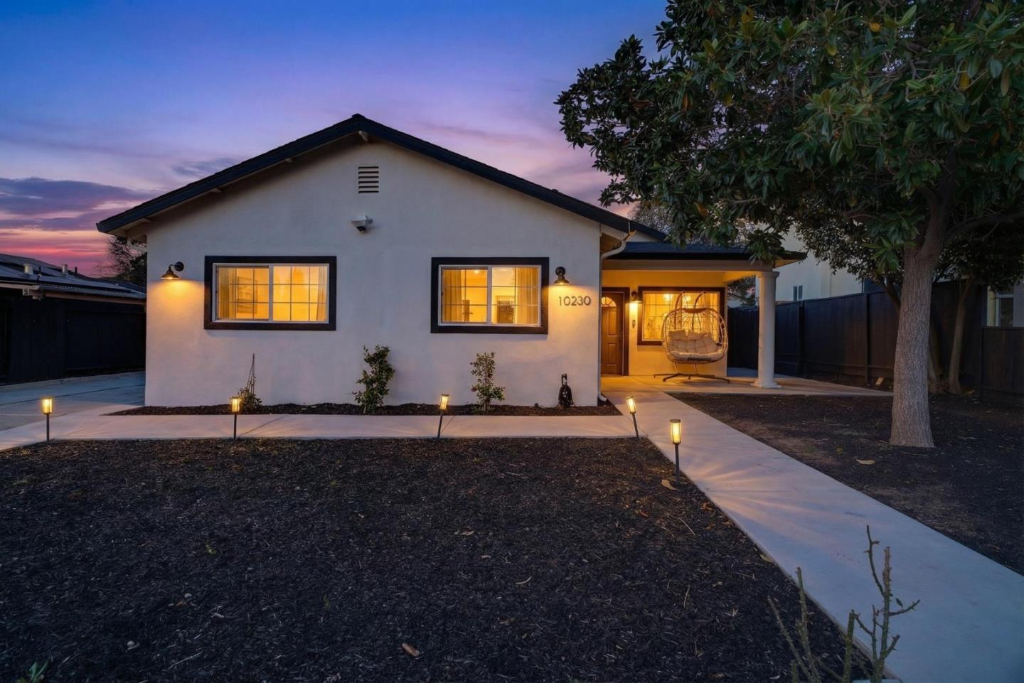 Front Image Thumbnail for ML82032044