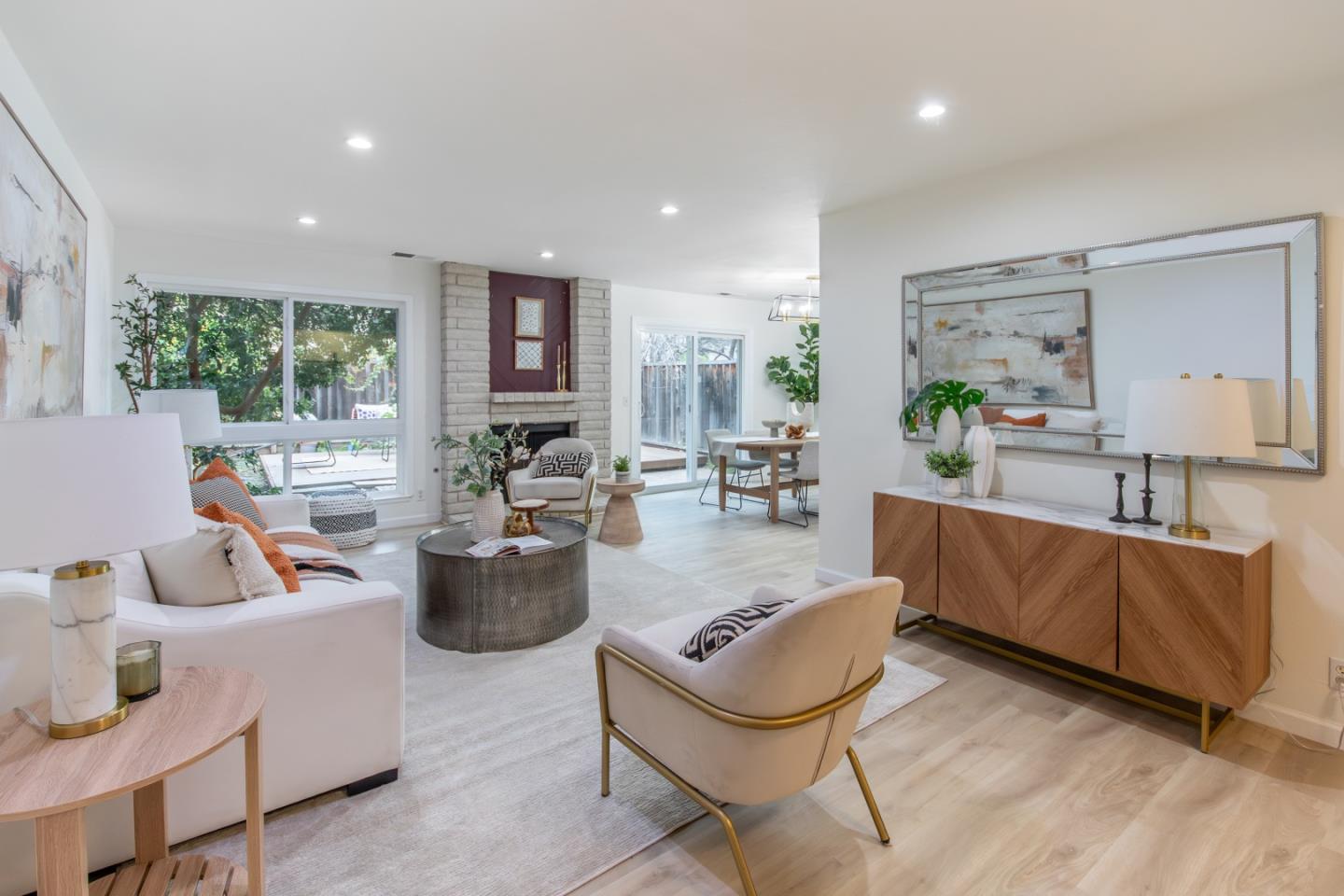 Front Image Thumbnail for ML82032048