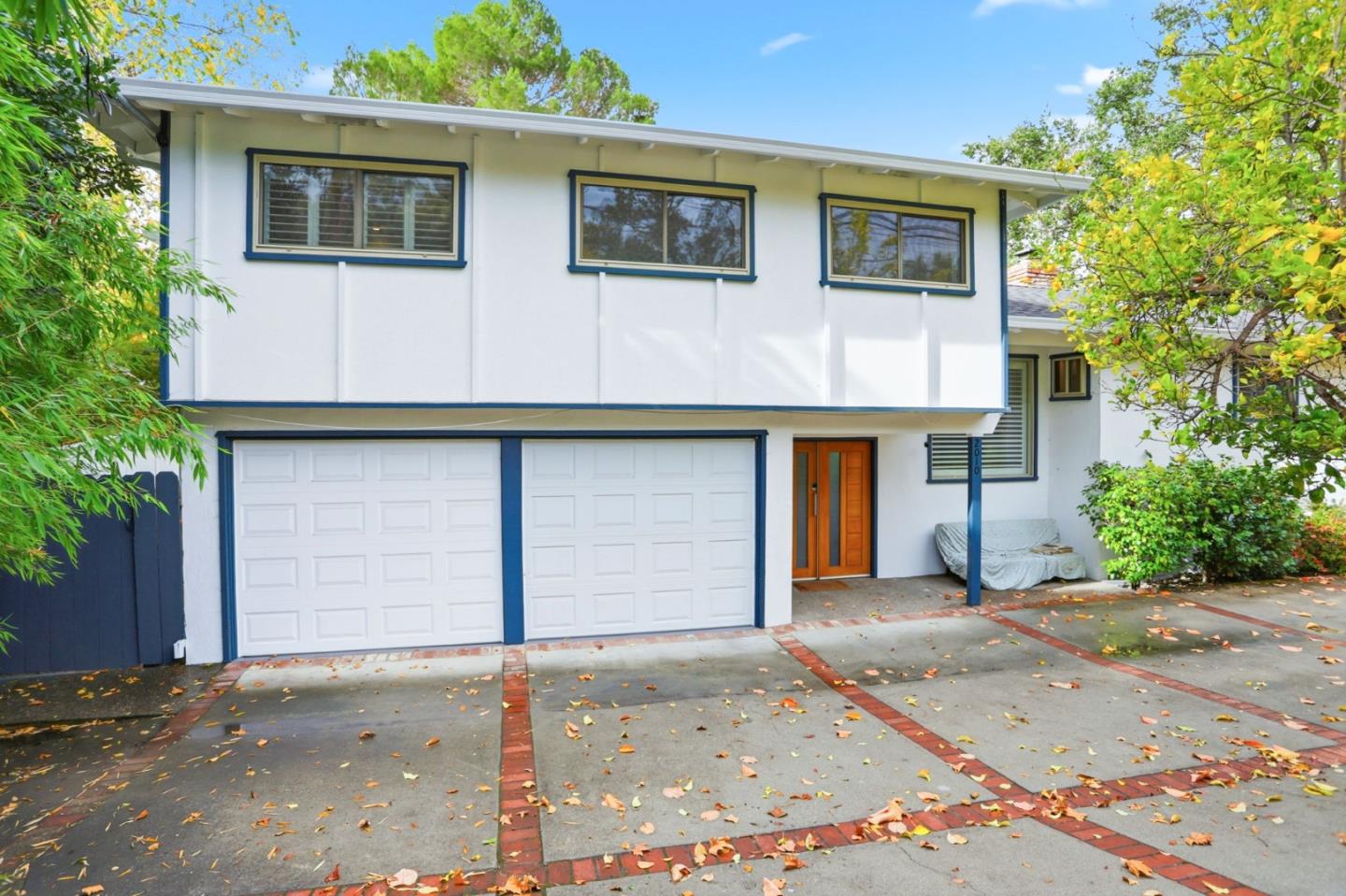 Front Image Thumbnail for ML82032078