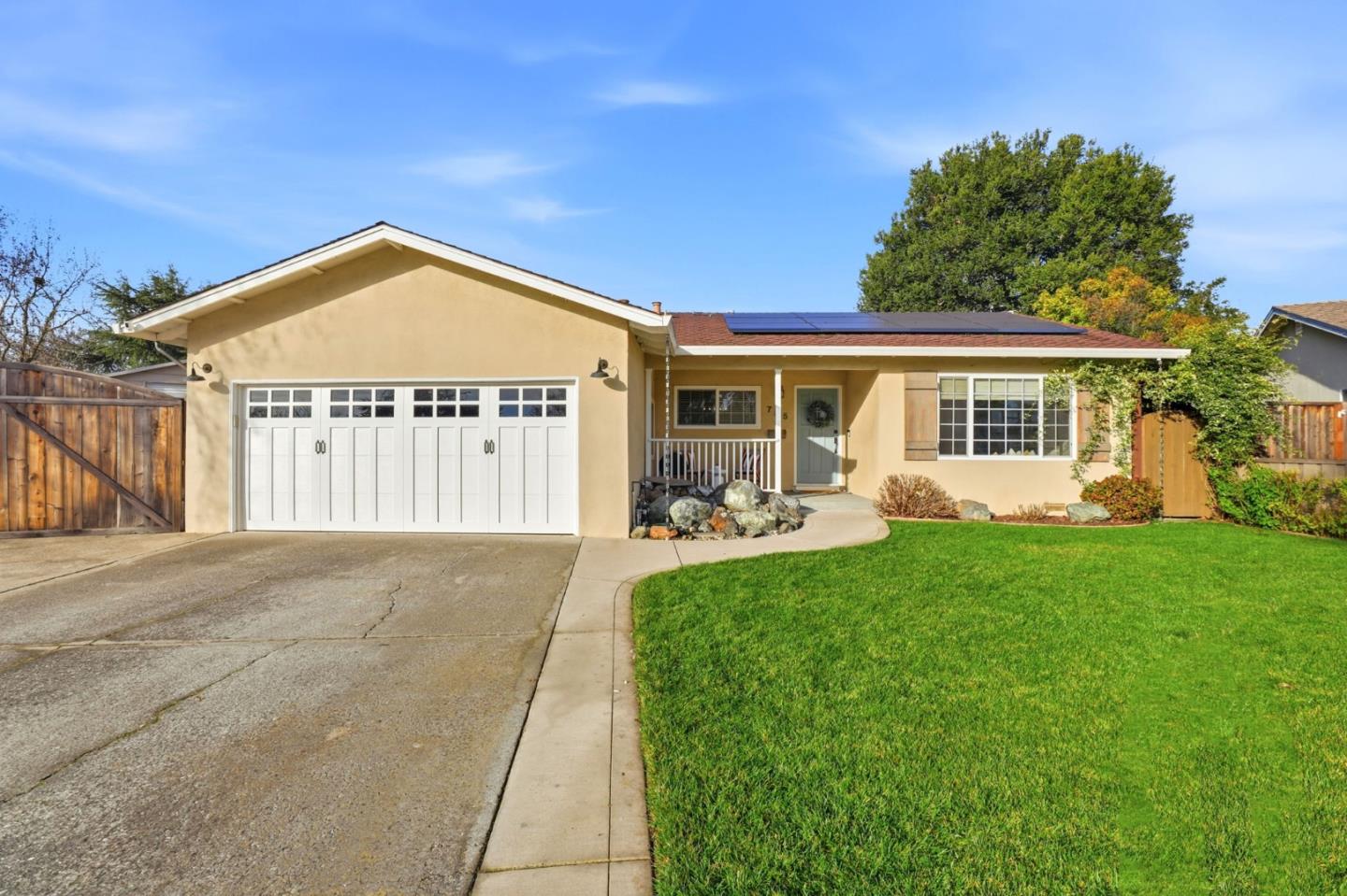 Front Image Thumbnail for ML82032079