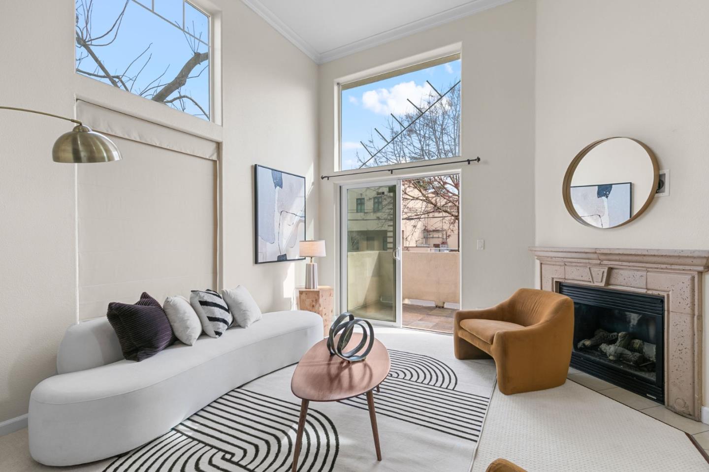 Front Image Thumbnail for ML82032132