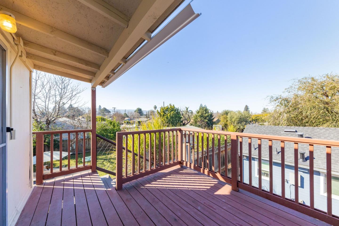 Front Image Thumbnail for ML82032137