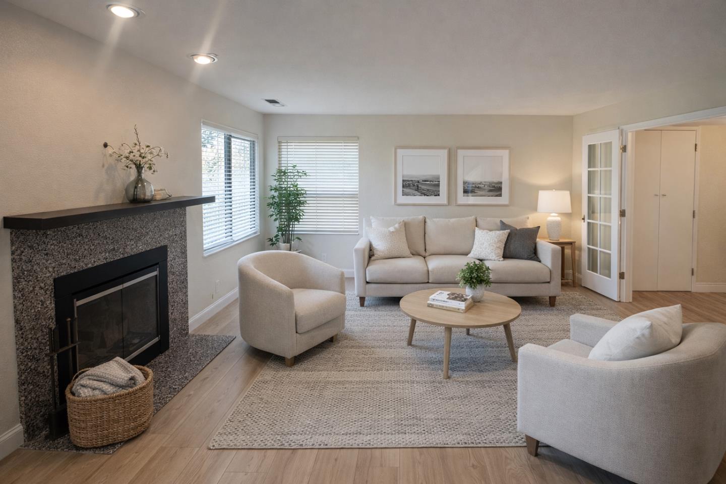 Front Image Thumbnail for ML82032188