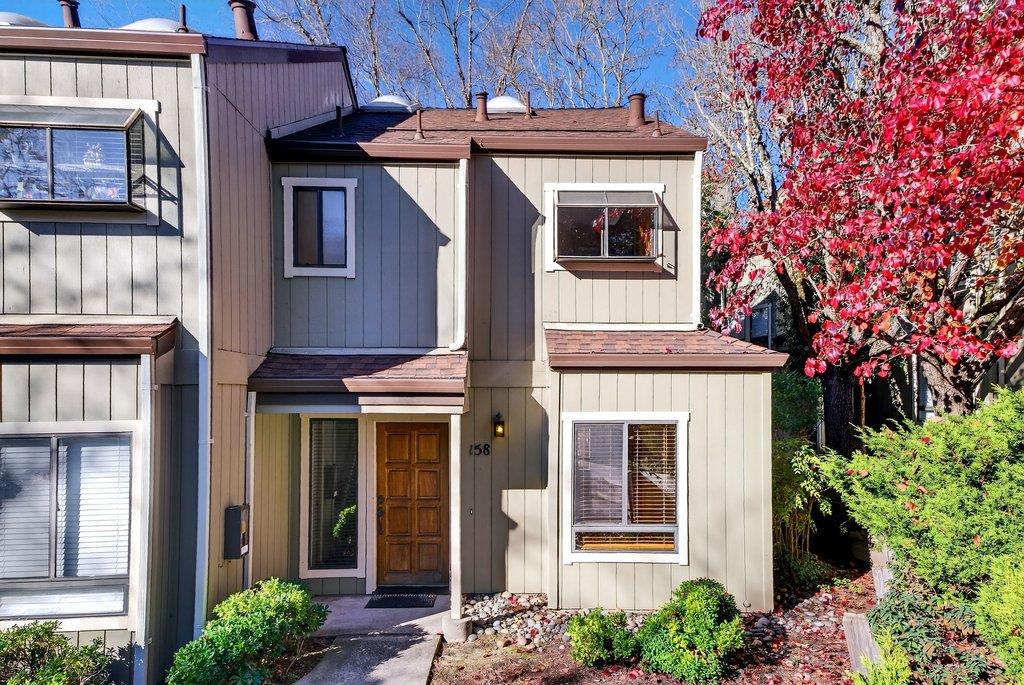 Front Image Thumbnail for ML82032196