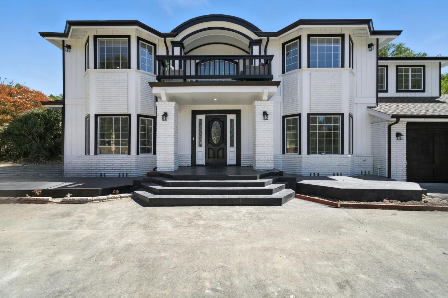 Front Image Thumbnail for ML82032197