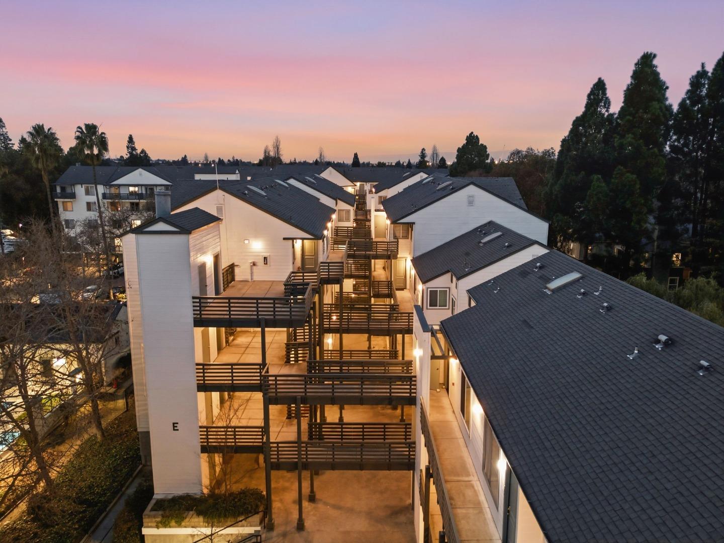 Front Image Thumbnail for ML82032208