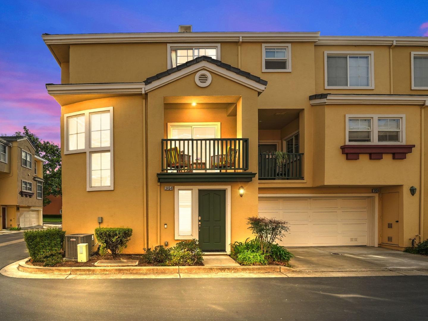 Front Image Thumbnail for ML82032223