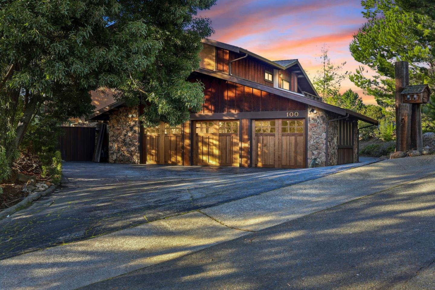 Front Image Thumbnail for ML82032273