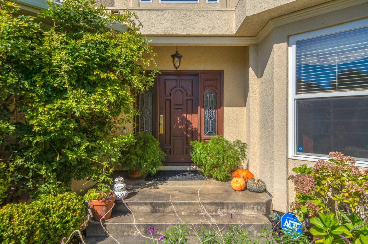 Front Image Thumbnail for ML82032284