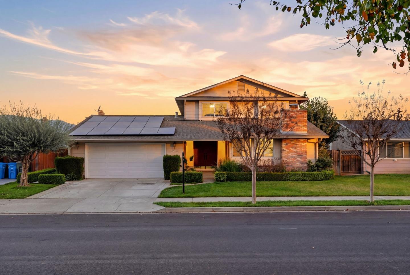 Front Image Thumbnail for ML82032336