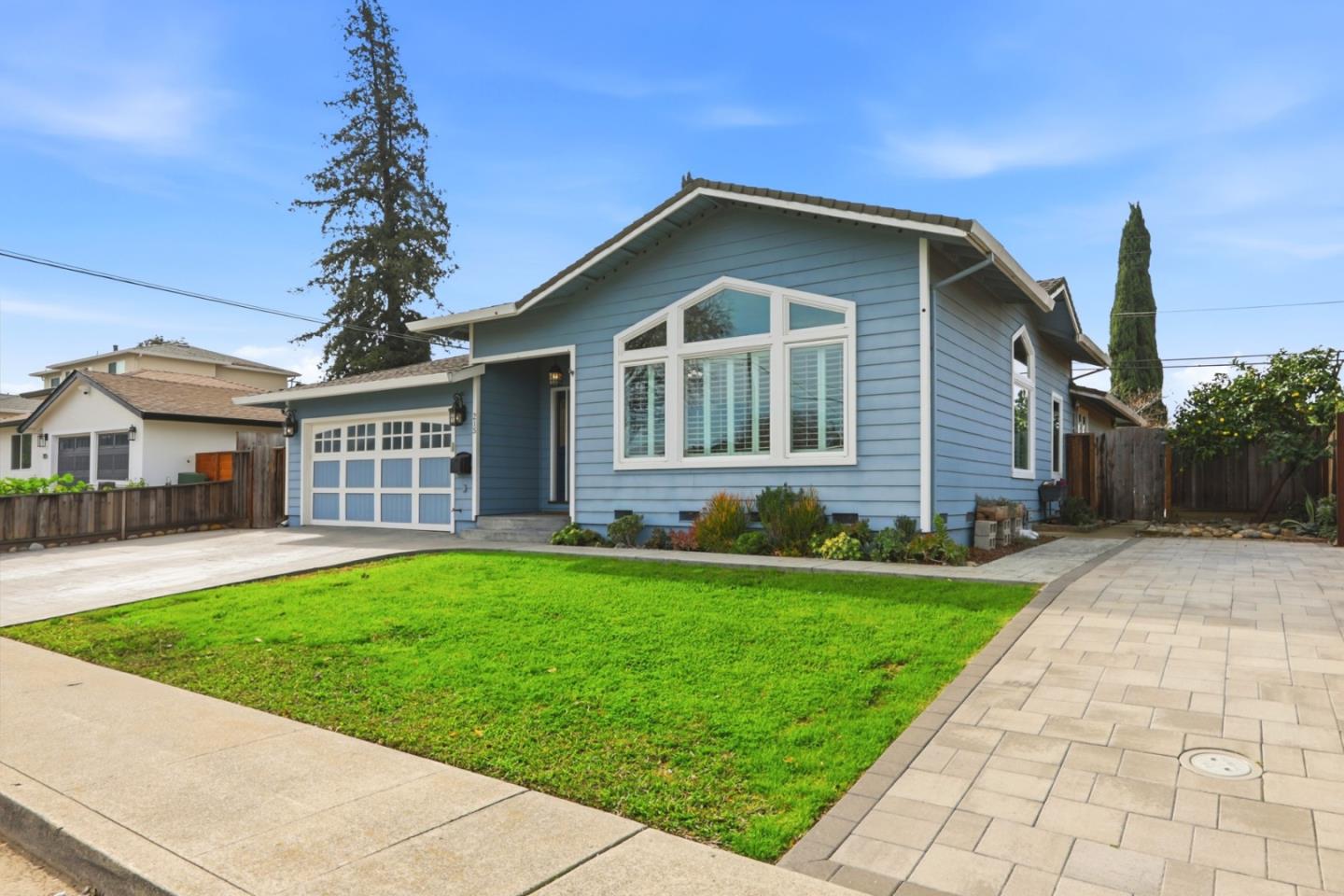 Front Image Thumbnail for ML82032374