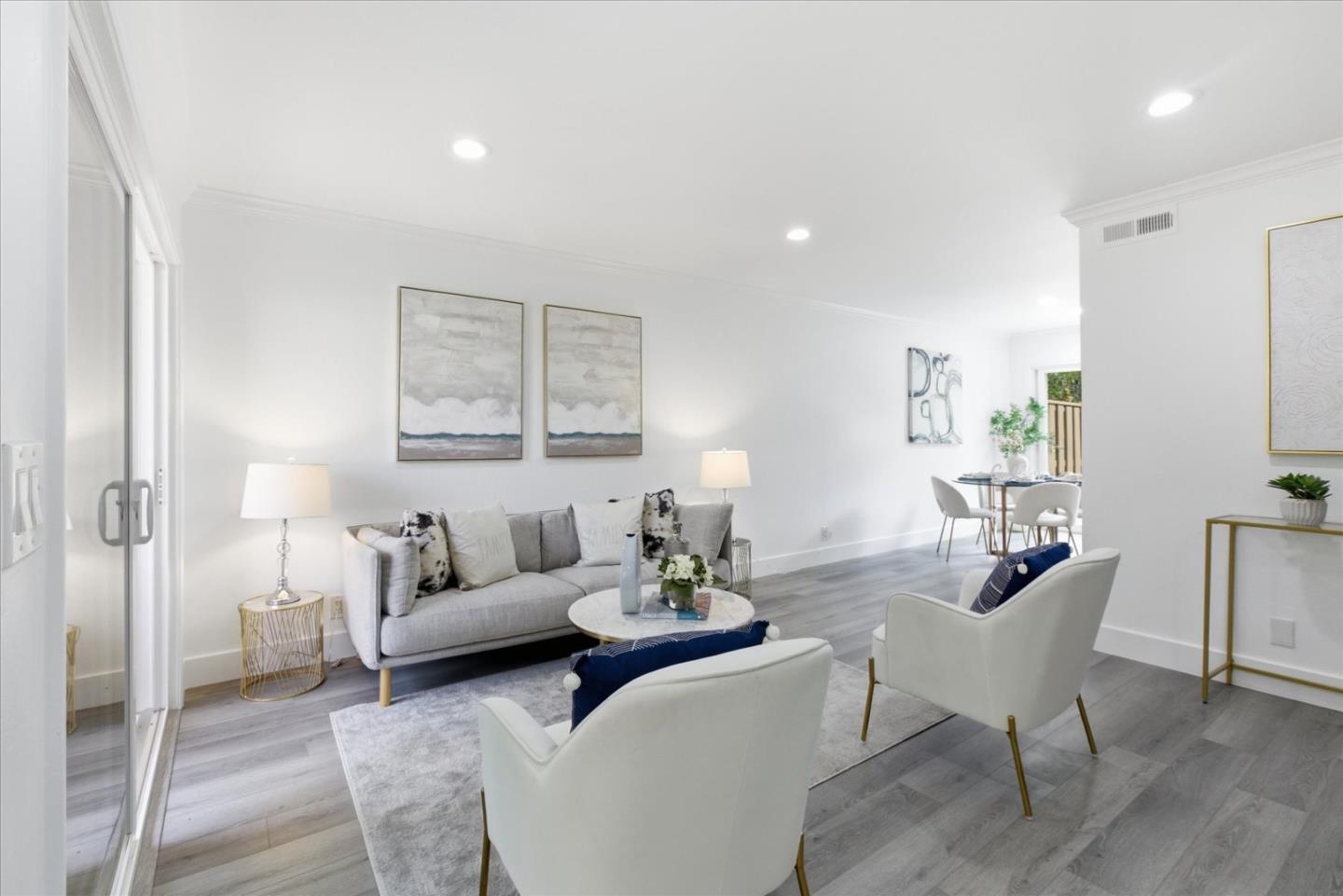 Front Image Thumbnail for ML82032406