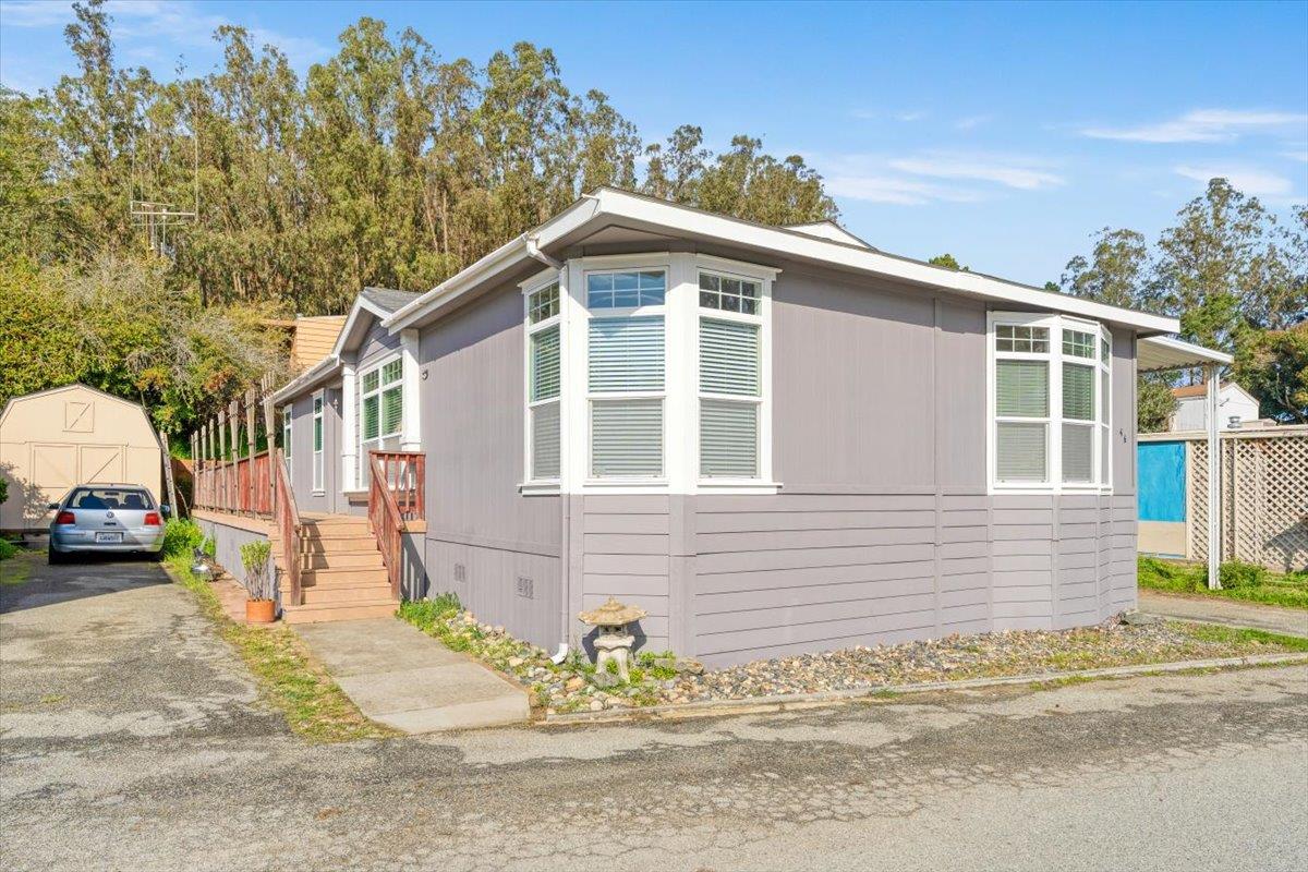 Front Image Thumbnail for ML82032412