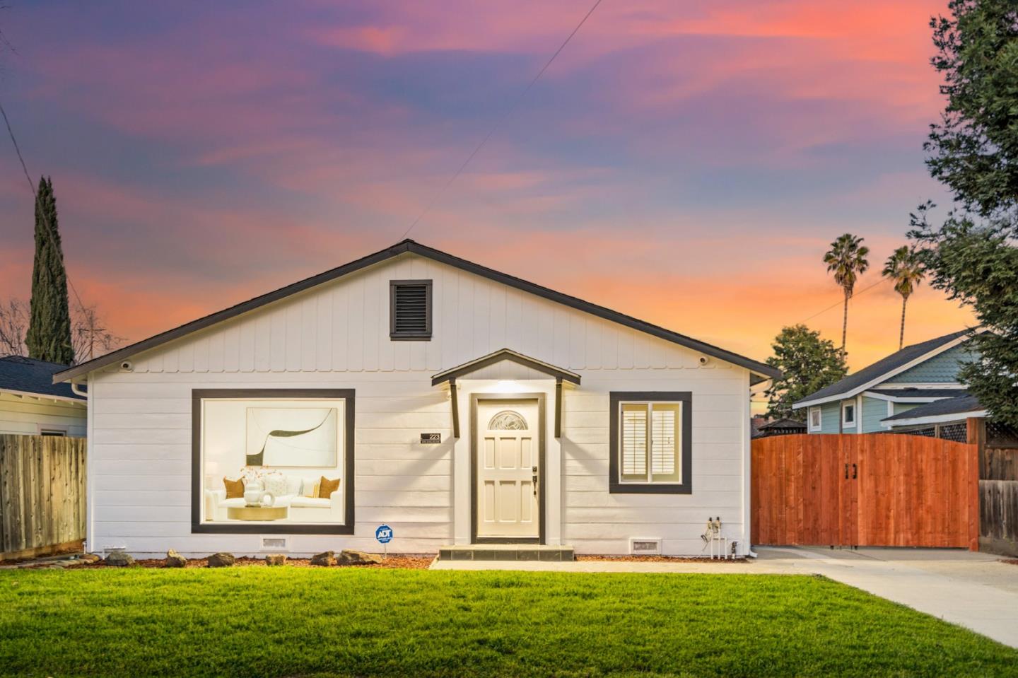 Front Image Thumbnail for ML82032463