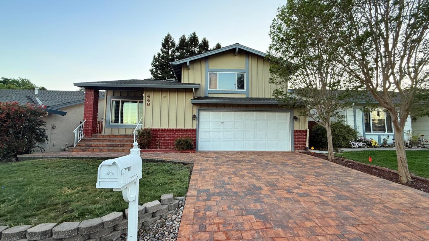 Front Image Thumbnail for ML82032491