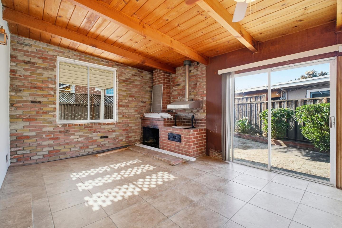 Front Image Thumbnail for ML82032530